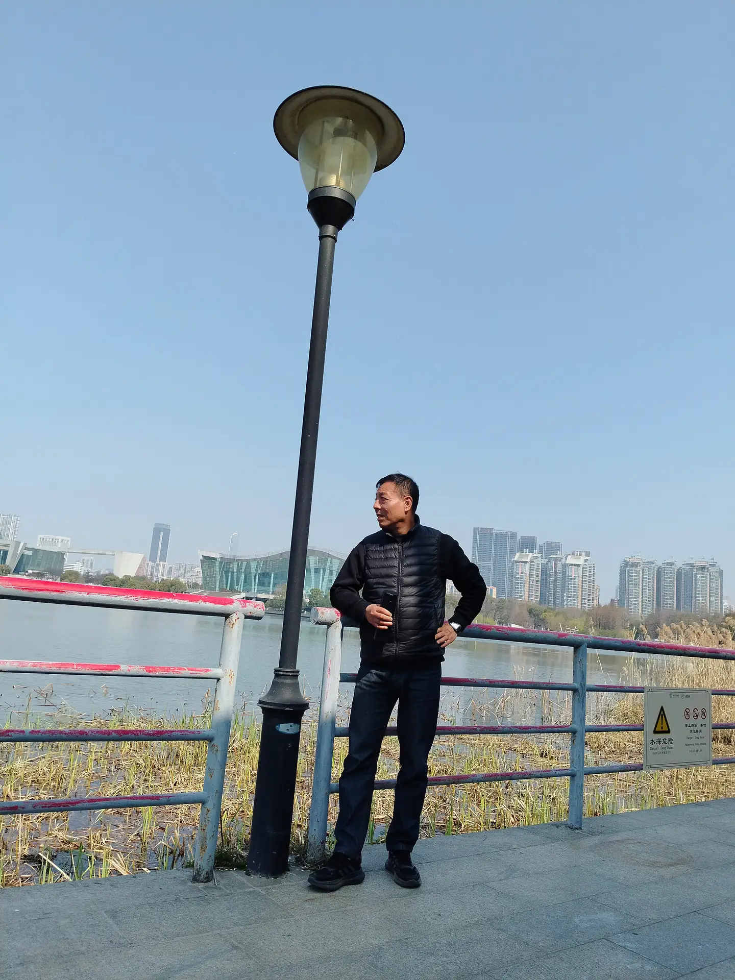 湖畔风采